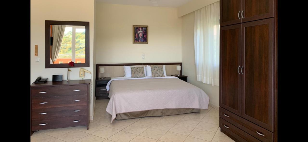 Yolanda Studios Paralia Agias Foteinis Exteriér fotografie