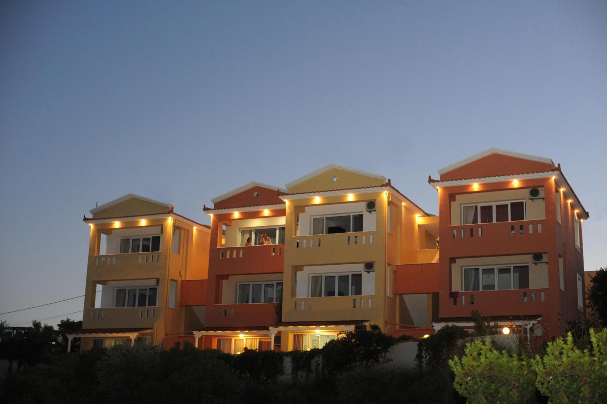 Yolanda Studios Paralia Agias Foteinis Exteriér fotografie