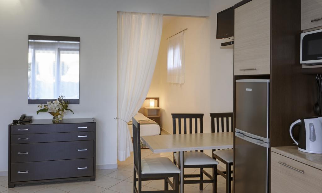 Yolanda Studios Paralia Agias Foteinis Pokoj fotografie